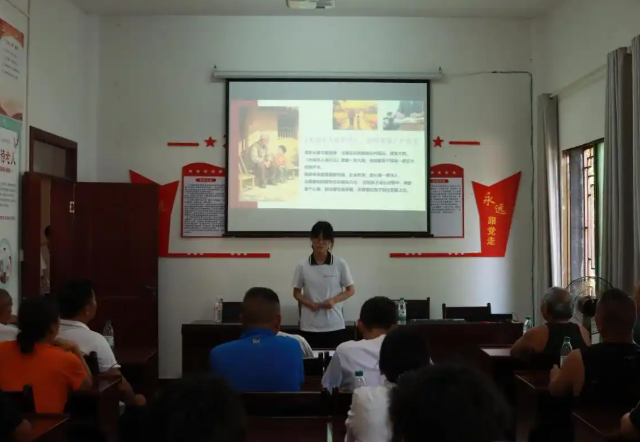 芳华的热血文明书香滋润学生假期日子七