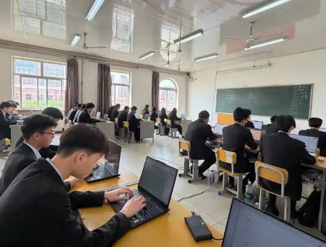 全域赋能教育全流程掩盖授课讲解日常办