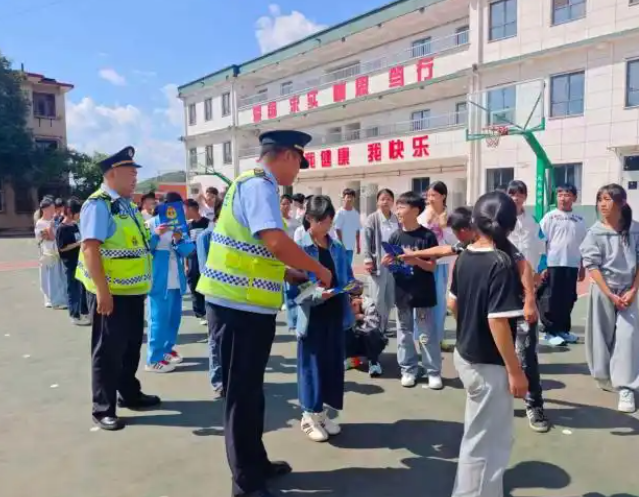 网约车无证运营等违法违规行为坚决铲除